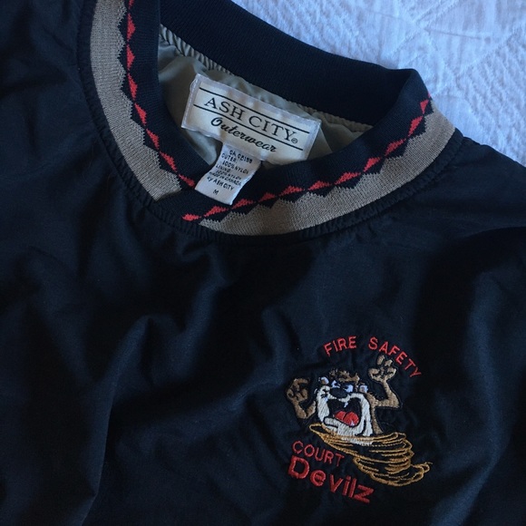Vintage Taz Pullover - Picture 3 of 3